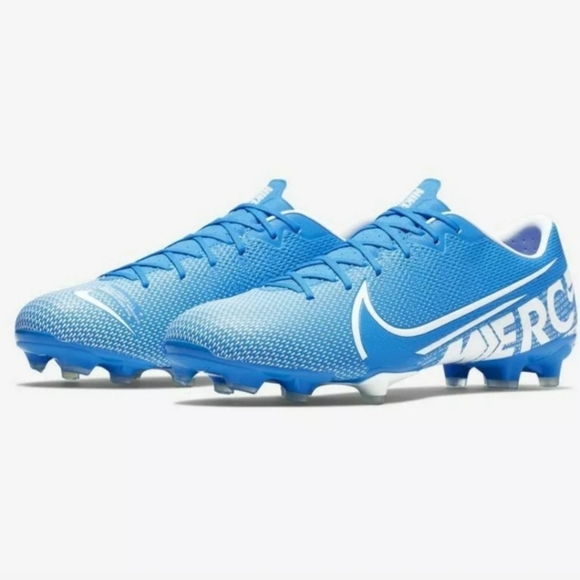 poshmark soccer cleats